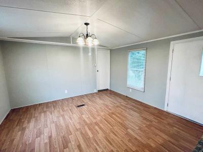 Photo 4 of 6 of home located at 170 Watson Drive Maryville, TN 37801
