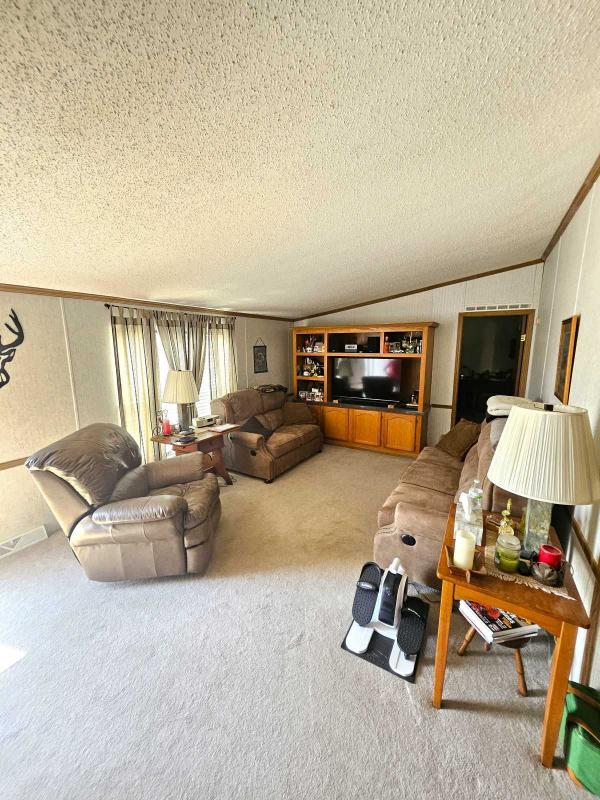 Lincoln Park 2324 Manufactured Home