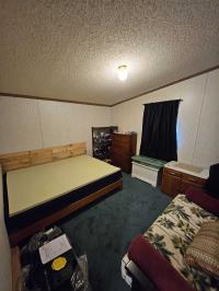 Lincoln Park 2324 Manufactured Home