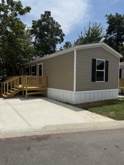 Mobile Home at 376 Isbell Ct Fort Worth, TX 76114