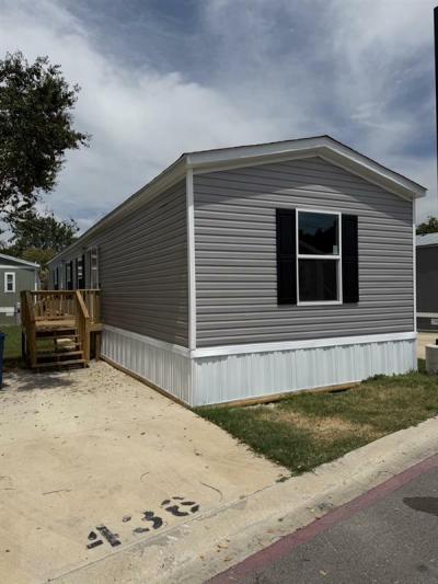 Mobile Home at 436 Isbell Ct Fort Worth, TX 76114