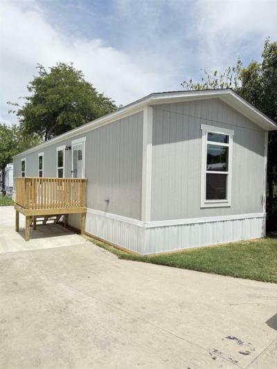 Mobile Home at 443 Isbell Ct Fort Worth, TX 76114