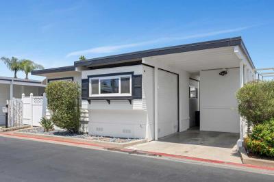 Photo 2 of 57 of home located at 94 Yorktown Newport Beach, CA 92660