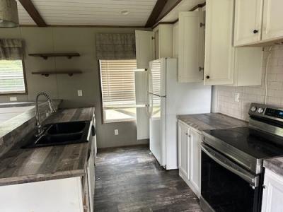 Photo 4 of 11 of home located at 24665 Barnes Rd Ardmore, AL 35739