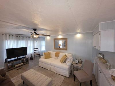 Photo 4 of 31 of home located at 2505 East Bay Dr Largo, FL 33771