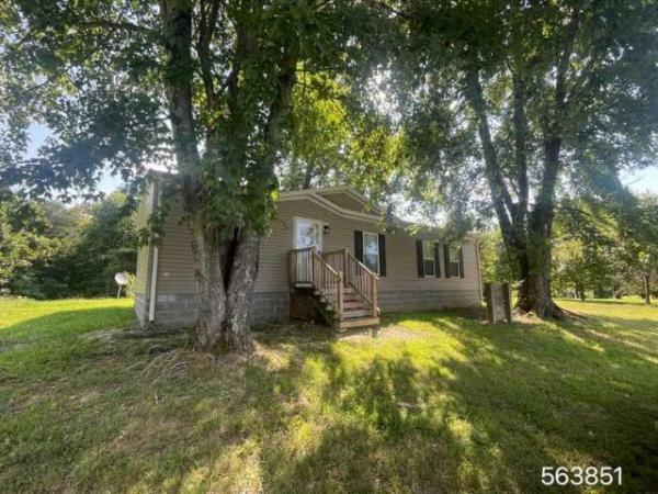 Photo 1 of 2 of home located at 926 Webb Ford Rd Clarkson, KY 42726