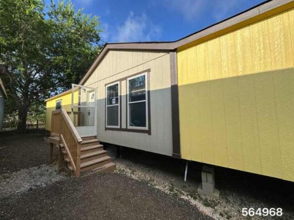 Photo 1 of 2 of home located at Texas New Mobile Homes 16640 S Us 281 #1 San Antonio, TX 78221