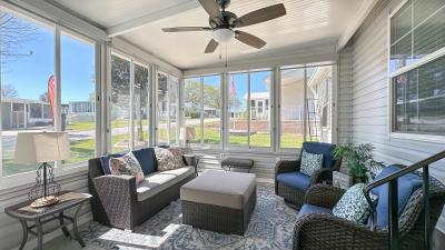 Photo 3 of 18 of home located at 219 Littler Ln Lady Lake, FL 32159