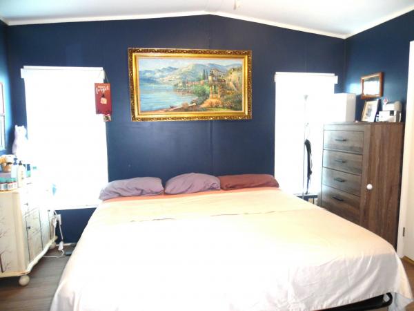 2005 Homes of Merit Mobile Home