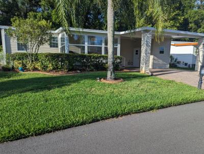 Photo 3 of 17 of home located at 578 Tulip Circle E Auburndale, FL 33823