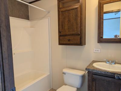 Photo 2 of 11 of home located at 463 Buchanan Dr Davison, MI 48423