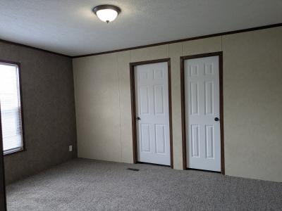 Photo 3 of 11 of home located at 463 Buchanan Dr Davison, MI 48423