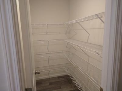 Photo 2 of 15 of home located at 120 Taylor Ct Davison, MI 48423
