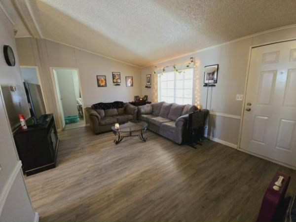 1992 FLEETWOOD SUNPOINTE Manufactured Home