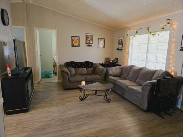 1992 FLEETWOOD SUNPOINTE Manufactured Home