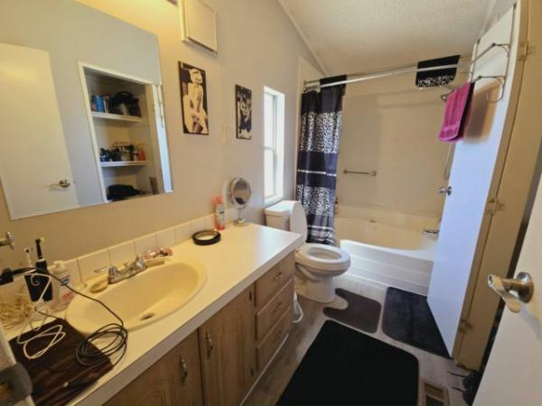 1992 FLEETWOOD SUNPOINTE Manufactured Home