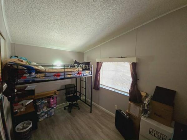 1992 FLEETWOOD SUNPOINTE Manufactured Home