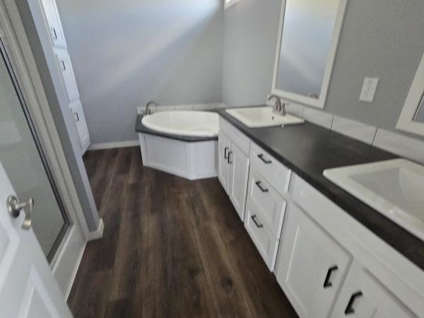 2023 Clayton 32DEV28603a Mobile Home