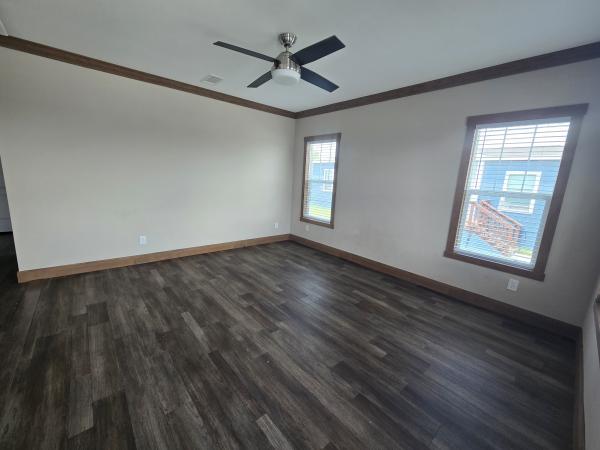 2022 Clayton 32DEV28442D Mobile Home