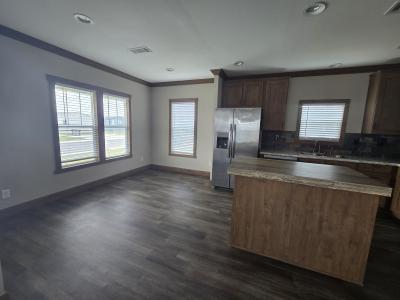 Photo 4 of 7 of home located at 505 Split Rail Parkway Kyle, TX 78640