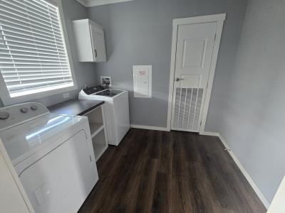 Photo 4 of 8 of home located at 457 Split Rail Parkway Kyle, TX 78640