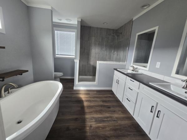 2023 Clayton 32SAP28563A Mobile Home