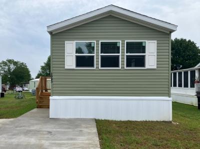 Photo 2 of 10 of home located at 1003 South Park Drive Brookfield, OH 44403