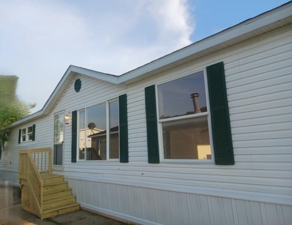 1996 Four Seasons Mobile Home