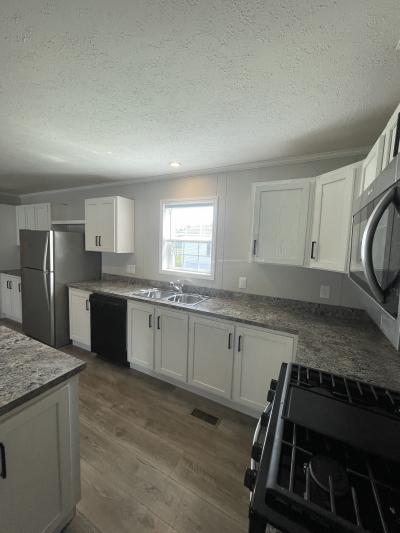 Photo 2 of 8 of home located at 69 Ashley Circle #69 Swartz Creek, MI 48473