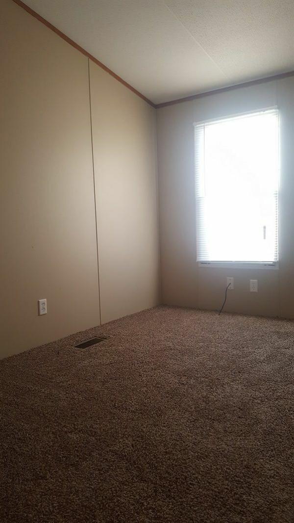 2009 Clayton Homes Inc Yes Mobile Home