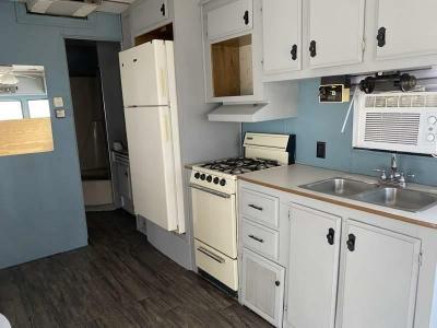 Photo 2 of 8 of home located at 38651 Tarr Drive T15 Zephyrhills, FL 33540