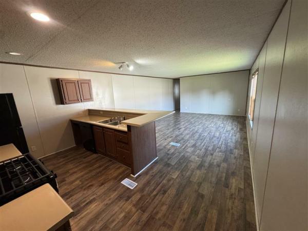 2018 LH168032AF  Home