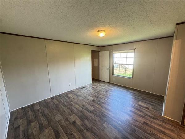 2018 LH168032AF  Home