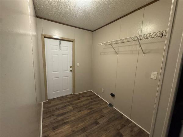 2018 LH168032AF  Home