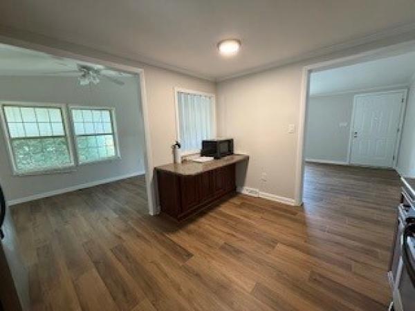 1987 VIG 28x48 Mobile Home