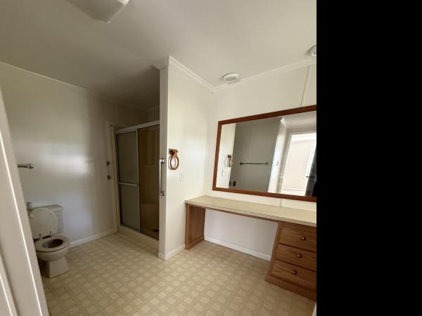 1987 VIG 28x48 Mobile Home