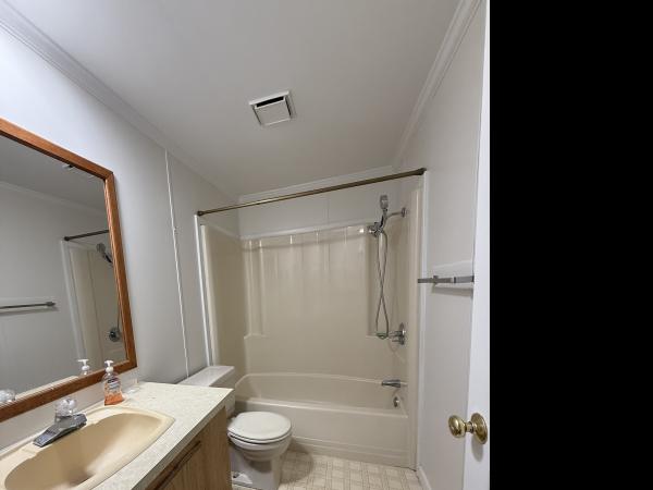 1987 VIG 28x48 Mobile Home