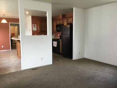 Photo 3 of 10 of home located at 28644 Beechwood Flat Rock, MI 48134