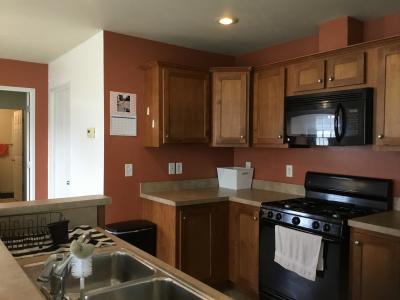 Photo 4 of 10 of home located at 28644 Beechwood Flat Rock, MI 48134