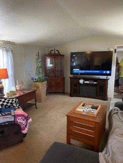 Photo 2 of 9 of home located at 22045 Letour Ln. #61 Romulus, MI 48174