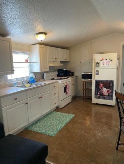 Photo 3 of 9 of home located at 22045 Letour Ln. #61 Romulus, MI 48174