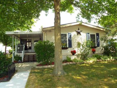 Mobile Home at 26262 Indiana Ave. Novi, MI 48374