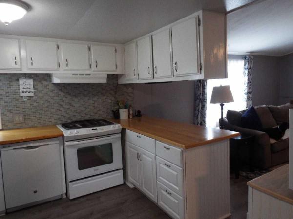 1984 Champion Manufactured Home