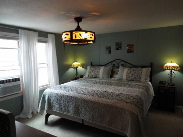 1984 Champion Manufactured Home