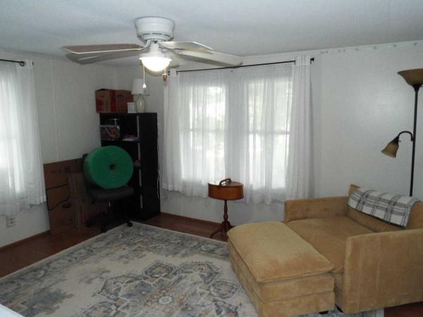 1984 Champion Manufactured Home