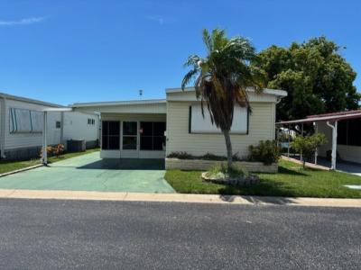 Photo 4 of 8 of home located at 508 44th Ave. E. Lot B-22 Bradenton, FL 34203