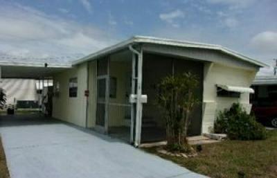 Photo 3 of 8 of home located at 508 44th Ave East Lot J-25 Bradenton, FL 34203