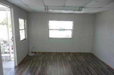 Photo 5 of 8 of home located at 508 44th Ave East Lot J-25 Bradenton, FL 34203