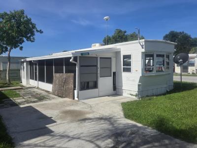 Photo 6 of 7 of home located at 37328 Allen Ct. Lot# N01 Avon Park, FL 33825