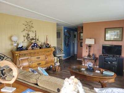 Photo 4 of 22 of home located at 11 Lakeview Dr Palmetto, FL 34221